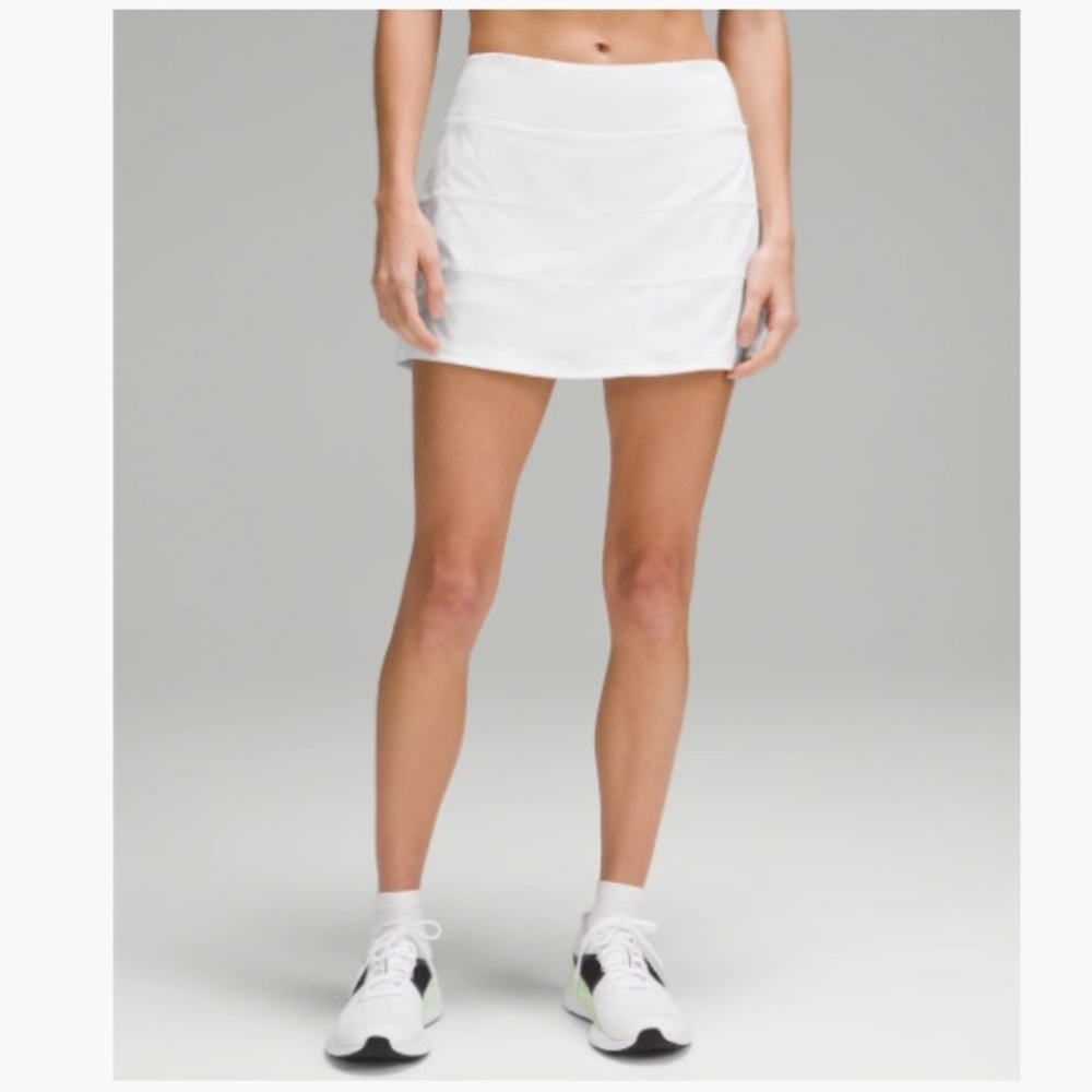 White lululemon pace rival skirt sz8